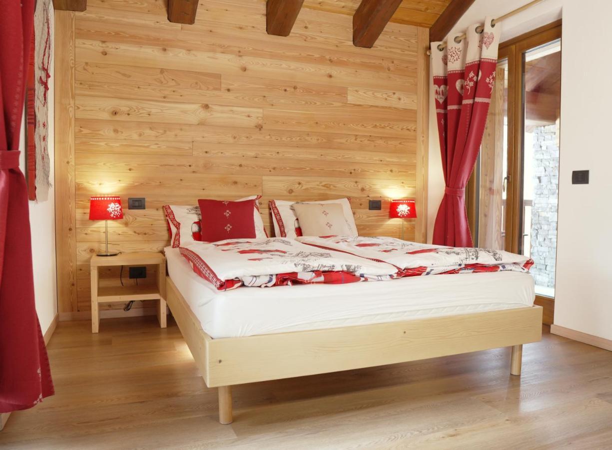 Fohre1748 Hotel Gressoney-La-Trinite Bagian luar foto