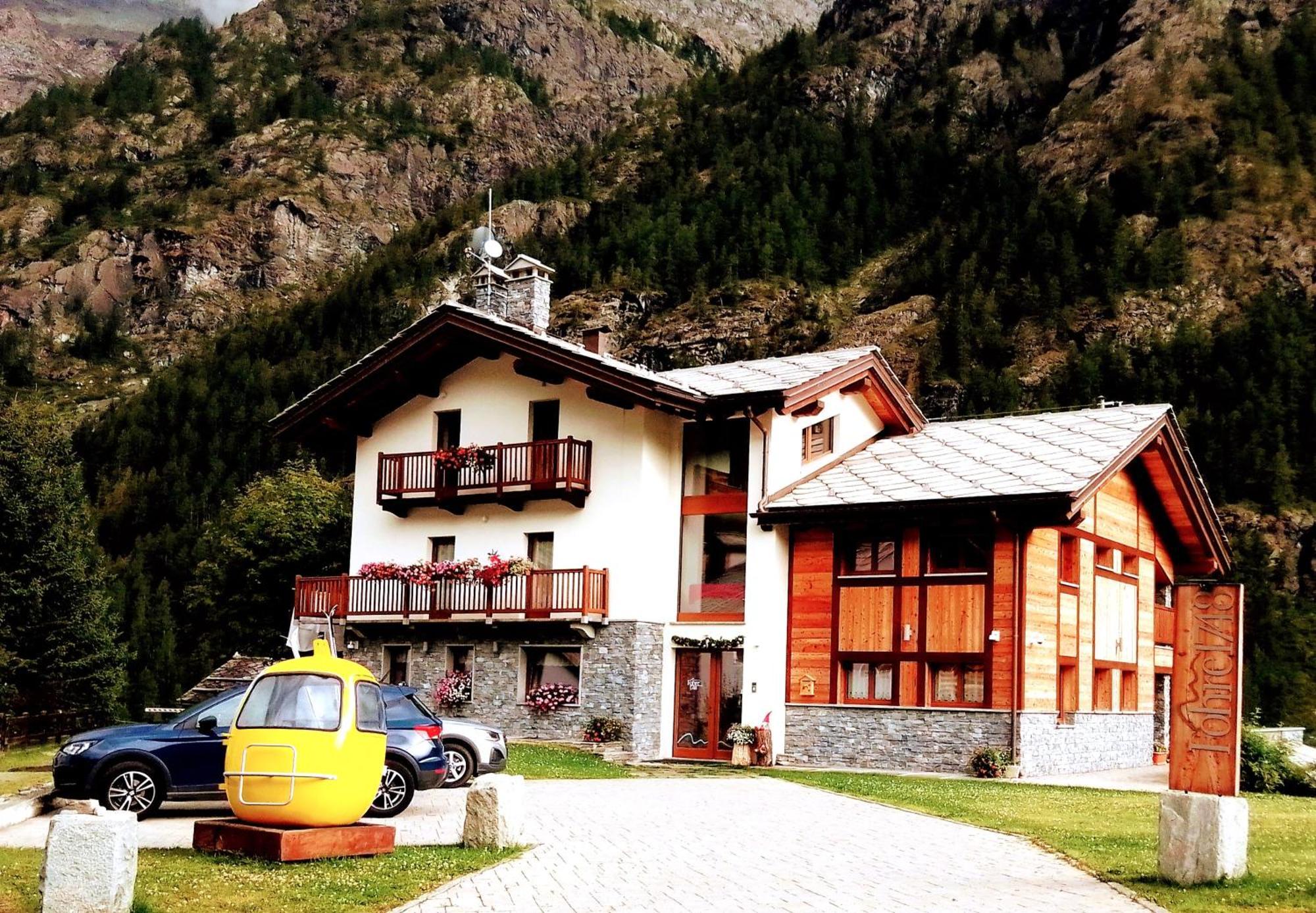 Fohre1748 Hotel Gressoney-La-Trinite Bagian luar foto